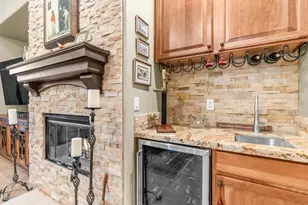 40715 N Long Landing Ct, Phoenix, AZ 85086 - Photo 8