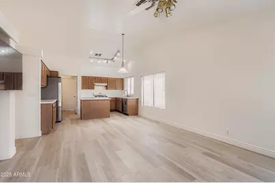 19858 N 33rd Place, Phoenix, AZ 85050 - Photo 8