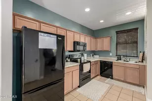 17769 W Woodrow Ln, Surprise, AZ 85388 - Photo 8