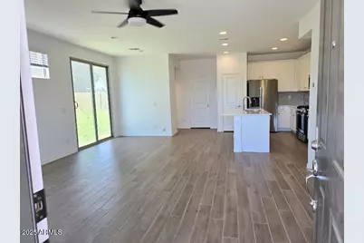 4240 S 58th Avenue, Phoenix, AZ 85043 - Photo 2