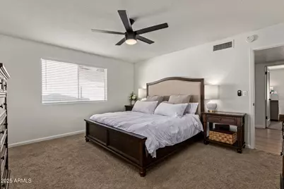 11826 N 38th Place, Phoenix, AZ 85028 - Photo 18