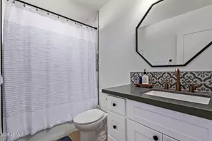 11826 N 38th Pl, Phoenix, AZ 85028 - Photo 24