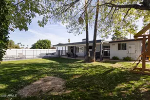 11826 N 38th Pl, Phoenix, AZ 85028 - Photo 32