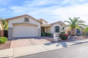 17917 N Canal Dr, Surprise, AZ 85374 - Photo 4