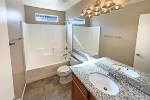 5319 W Burton Dr, Phoenix, AZ 85043 - Photo 14