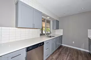 9301 W Glen Oaks Cir N, Sun City, AZ 85351 - Photo 8