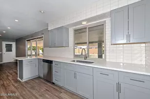 9301 W Glen Oaks Cir N, Sun City, AZ 85351 - Photo 6