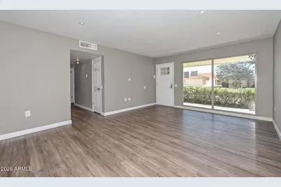 9301 W Glen Oaks Circle N, Sun City, AZ 85351 - Photo 12