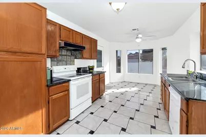 18204 N 18th Place, Phoenix, AZ 85022 - Photo 8