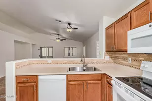 11502 E Camino Cir, Mesa, AZ 85207 - Photo 14