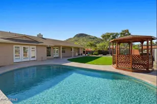 16 W Wood Dr, Phoenix, AZ 85029 - Photo 36