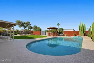 16 W Wood Dr, Phoenix, AZ 85029 - Photo 40