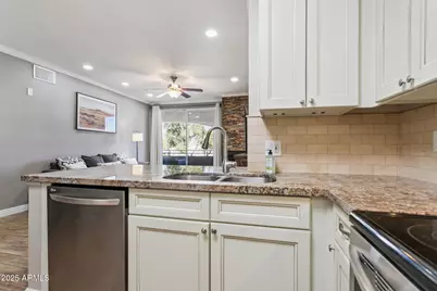 7009 E Acoma Drive #2125, Scottsdale, AZ 85254 - Photo 10