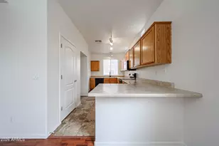 961 E Redondo Dr, Gilbert, AZ 85296 - Photo 14