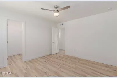 10935 W Santa Fe Drive, Sun City, AZ 85351 - Photo 24