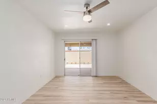 10935 W Santa Fe Dr, Sun City, AZ 85351 - Photo 16