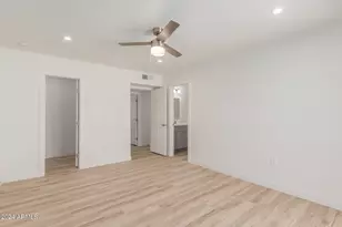 10935 W Santa Fe Dr, Sun City, AZ 85351 - Photo 18