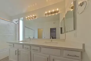 2645 S 63rd Ln, Phoenix, AZ 85043 - Photo 10