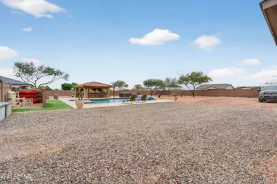 20007 W Mitchell Drive, Buckeye, AZ 85396 - Photo 4