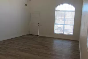 1013 W Sandra Ter, Phoenix, AZ 85023 - Photo 2