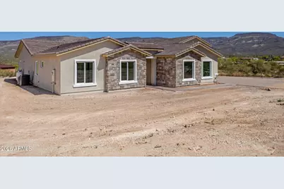 45315 N 18th Street, New River, AZ 85087 - Photo 2
