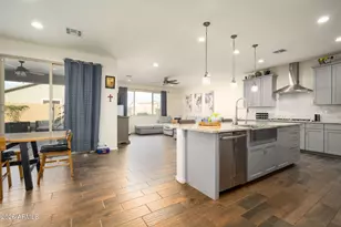 7936 W Wood Ln, Phoenix, AZ 85043 - Photo 2