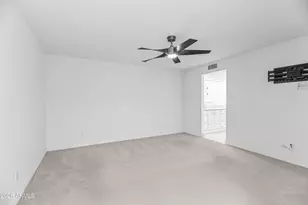 8084 E Del Laton Dr, Scottsdale, AZ 85258 - Photo 14