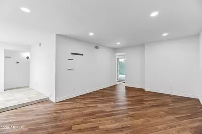 8084 E Del Laton Drive, Scottsdale, AZ 85258 - Photo 2