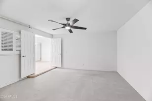 8084 E Del Laton Dr, Scottsdale, AZ 85258 - Photo 10