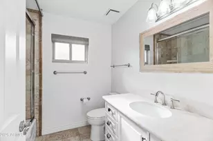 8084 E Del Laton Dr, Scottsdale, AZ 85258 - Photo 20