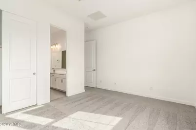 15832 W Desert Hollow Drive, Surprise, AZ 85387 - Photo 20