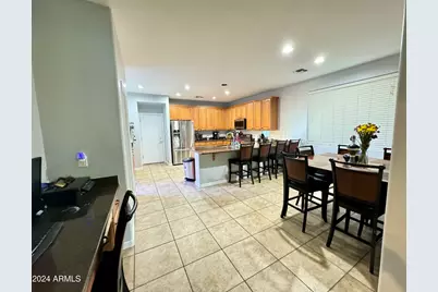 44242 W Yucca Lane, Maricopa, AZ 85138 - Photo 10