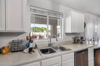 3028 W Chanute Pass, Phoenix, AZ 85041 - Photo 16