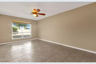 10405 W Mountain View Road, Sun City, AZ 85351 - Photo 12