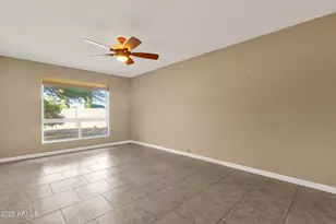 10405 W Mountain View Rd, Sun City, AZ 85351 - Photo 12