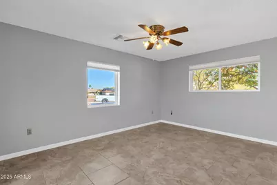 10405 W Mountain View Road, Sun City, AZ 85351 - Photo 32