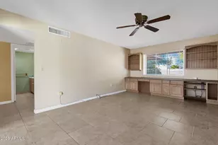 10405 W Mountain View Rd, Sun City, AZ 85351 - Photo 8