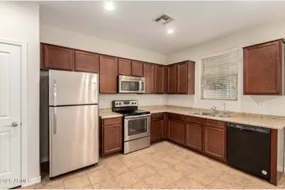 41320 W Rio Bravo Drive, Maricopa, AZ 85138 - Photo 2