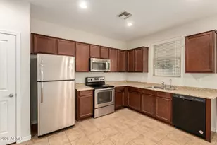 41320 W Rio Bravo Dr, Maricopa, AZ 85138 - Photo 2