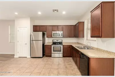 41320 W Rio Bravo Drive, Maricopa, AZ 85138 - Photo 12