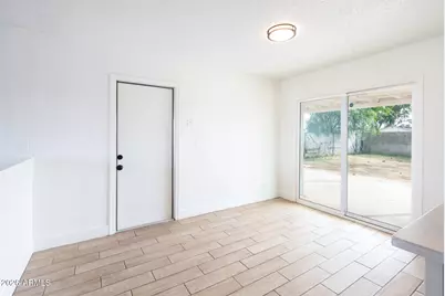 157 W Juniper Street, Mesa, AZ 85201 - Photo 2