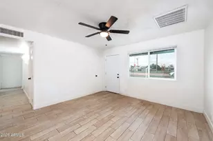 157 W Juniper St, Mesa, AZ 85201 - Photo 8