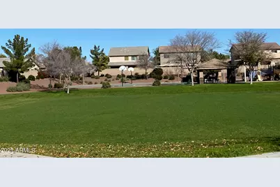 14641 W Hearn Road, Surprise, AZ 85379 - Photo 40