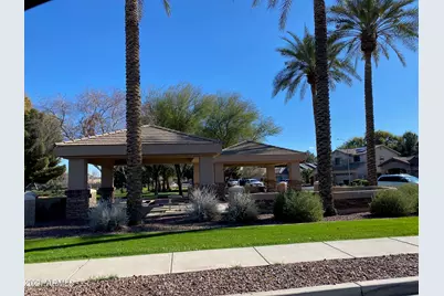 14641 W Hearn Road, Surprise, AZ 85379 - Photo 42