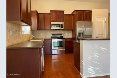 14641 W Hearn Road, Surprise, AZ 85379 - Photo 12