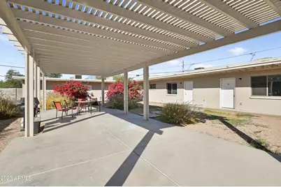 3949 E Earll Drive #4, Phoenix, AZ 85018 - Photo 2