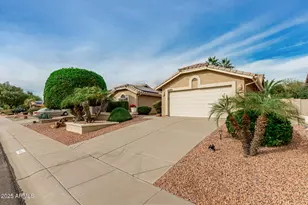 18853 N 89th Ln, Peoria, AZ 85382 - Photo 2
