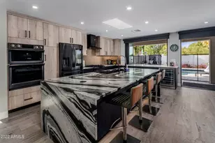 9056 N Arroya Vista Dr, Phoenix, AZ 85028 - Photo 1