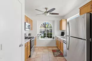 12119 N 79th Dr, Peoria, AZ 85345 - Photo 8