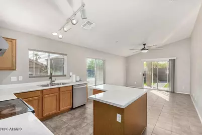 126 S 228th Drive, Buckeye, AZ 85326 - Photo 6